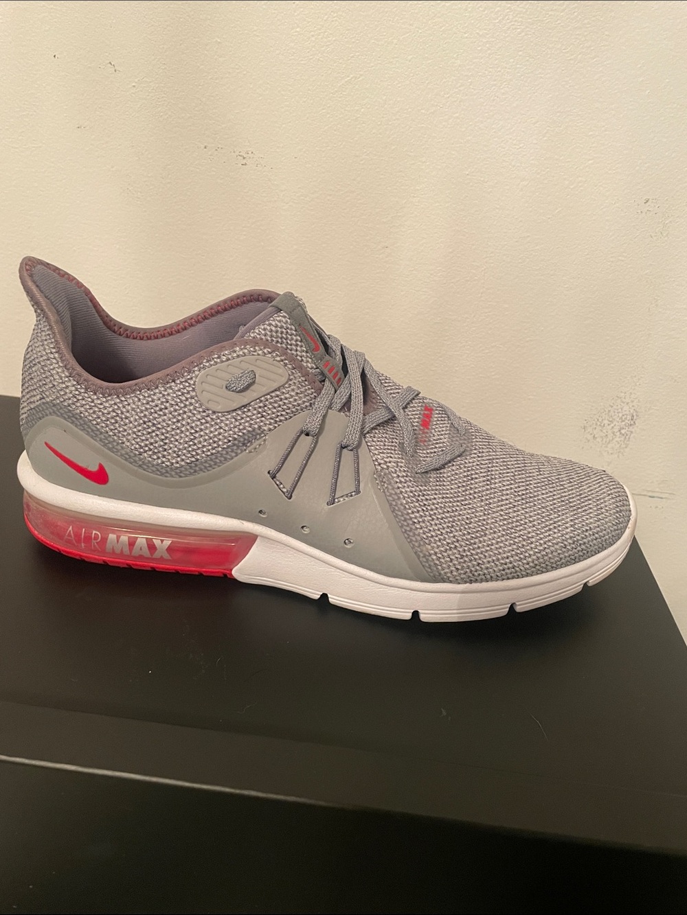 Nike Men’s Air Max Sequent 3 - Grey with Red Accent Knit Trainer